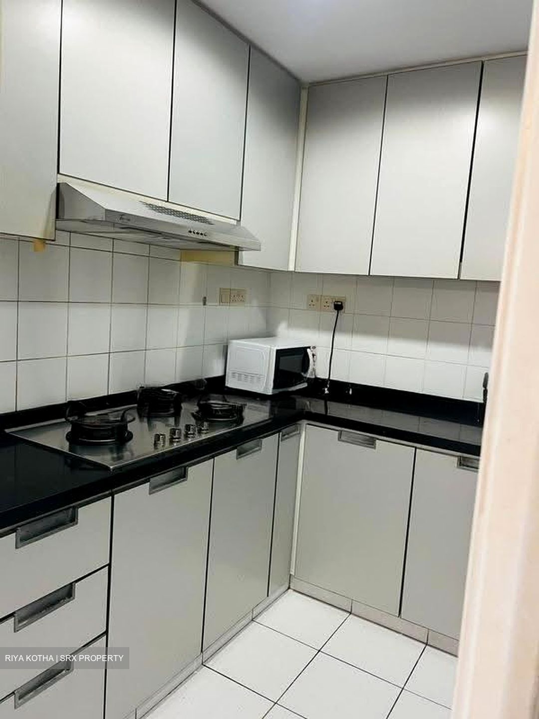 The Esparis (D18), Condominium #617746441